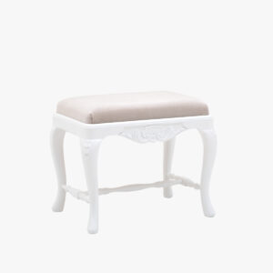 Talonpoikaisrokokoo rahi / taburetti, väri valkoinen, verhoilukankaana mohair 7 vaalea beige.