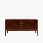 Empire astiakaappi, väri Hepplewhite eli tumma mahonki.