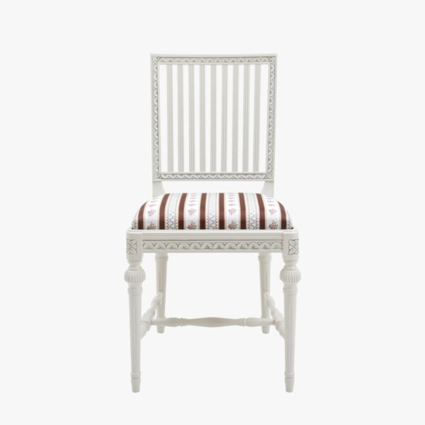 Kustavilainen tuoli, väri helmenharmaa-patina, verhoilu Amadeus ruskea.