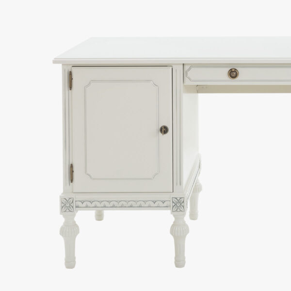 Kustavilainen kirjoituspöytä, väri helmenharmaa-patina.