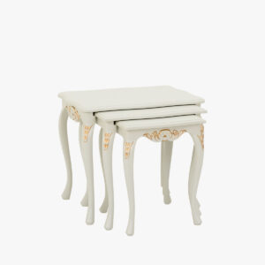 Talonpoikaisrokokoo sarjapöytä