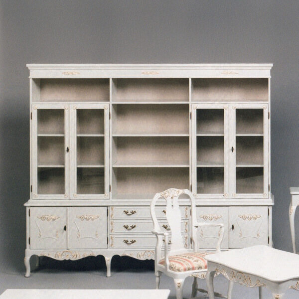 Talonpoikaisrokokoo kirjahylly 3-osainen, helmenharmaa-kulta.