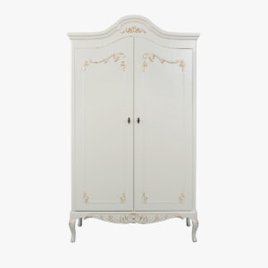 Talonpoikaisrokokoo vaatekaappi