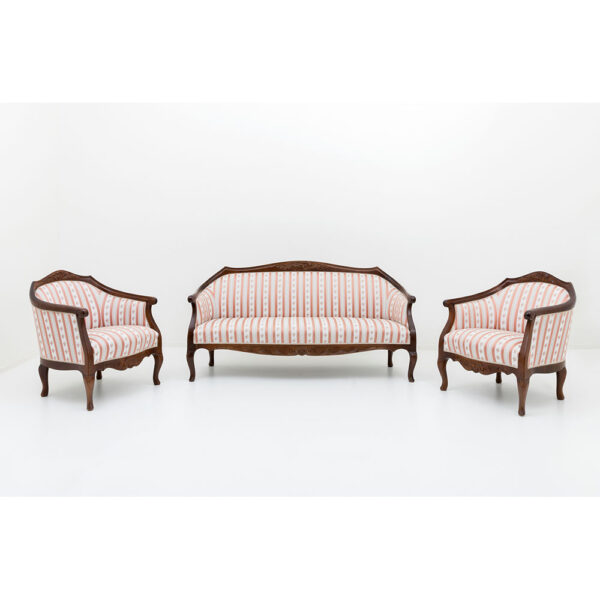 Talonpoikaisrokokoo sohva ja kaksi nojatuolia. Väri amerikanpähkinä, verhoilu Mozart rosa.