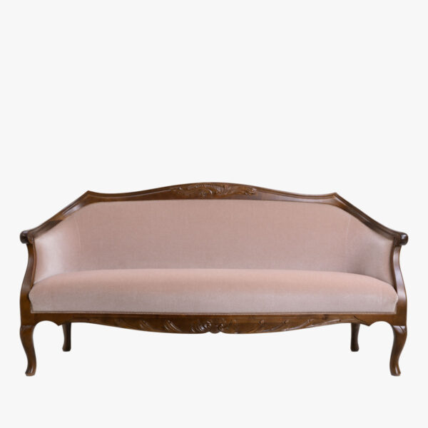 Poistotuote: Talonpoikaisrokokoo sohva, väri amerikanpähkinä, verhoilu mohair ooppera.