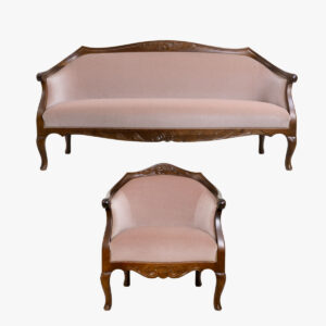 Poistotuote: Talonpoikaisrokokoo sohva ja yksittäinen nojatuoli, väri amerikanpähkinä, verhoilu mohair ooppera.