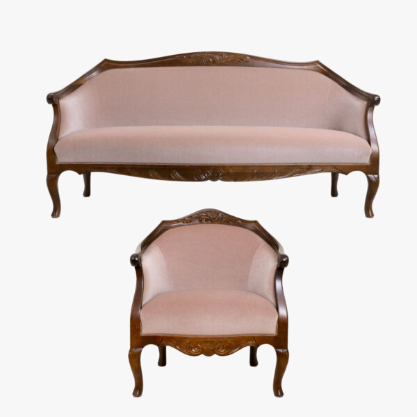 Poistotuote: Talonpoikaisrokokoo sohva ja yksittäinen nojatuoli, väri amerikanpähkinä, verhoilu mohair ooppera.