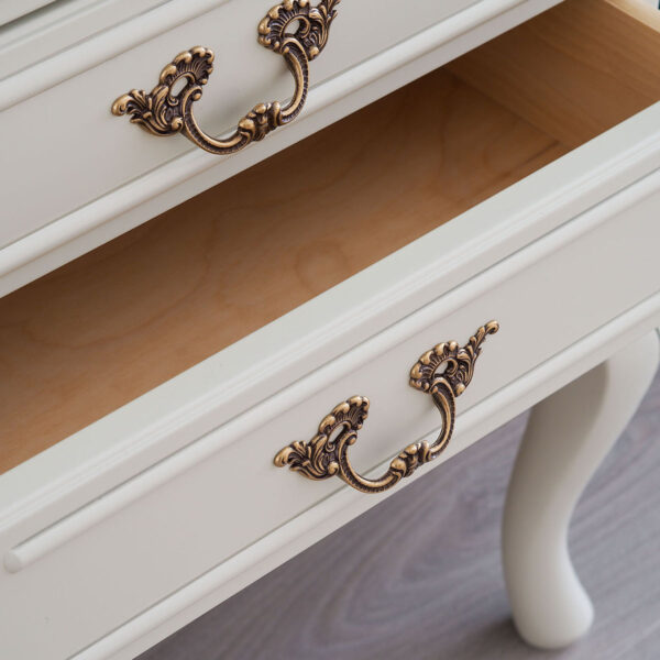 Talonpoikaisrokokoo-lipasto, väri helmenharmaa-patina